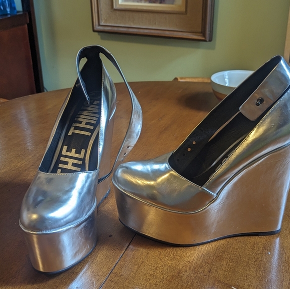 I Desire Things That Will Destroy Me | Silver Platform Wedge | size 9 - Picture 2 of 5